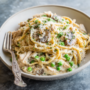Read more about the article Crockpot Turkey Tetrazzini: The Ultimate Creamy Slow Cooker Comfort Meal